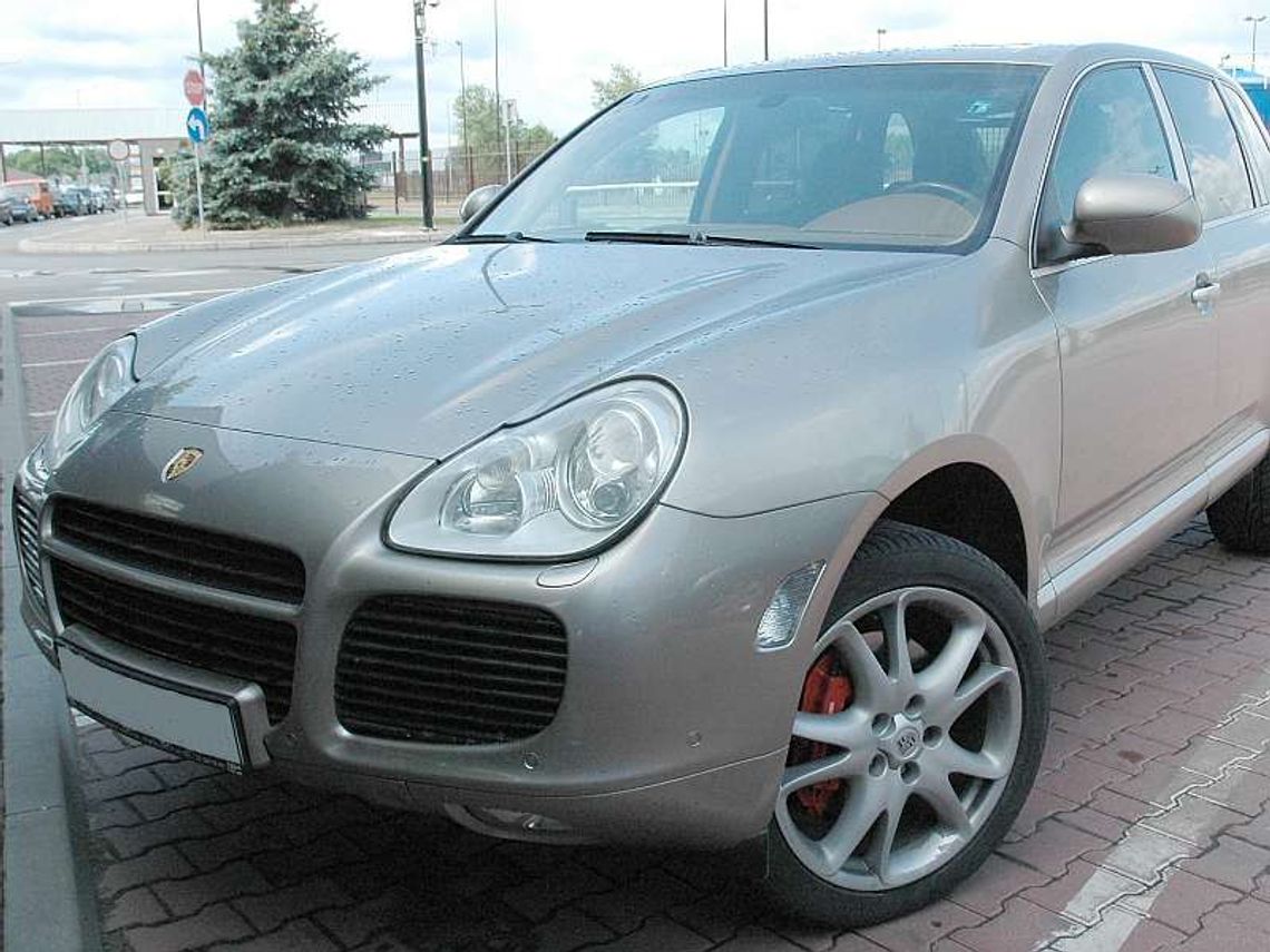 Terespol: Węgier chciał wyjechać z Polski trefnym porsche