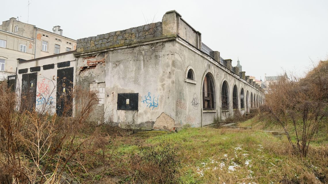 Termin zmieniano trzy razy, a parking i tak nie powstał. 4 mln zł kary dla spółki Arkady