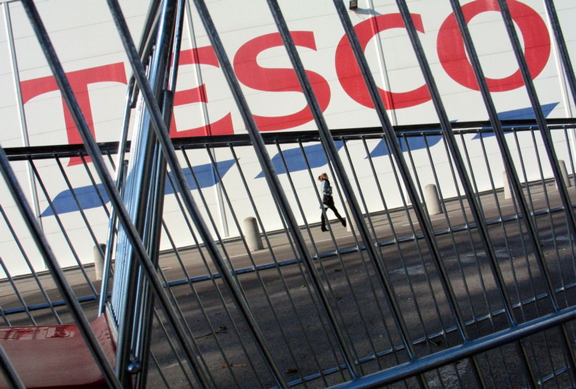 Tesco zwalnia i zatrudnia Tesco zwalnia i zatrudnia