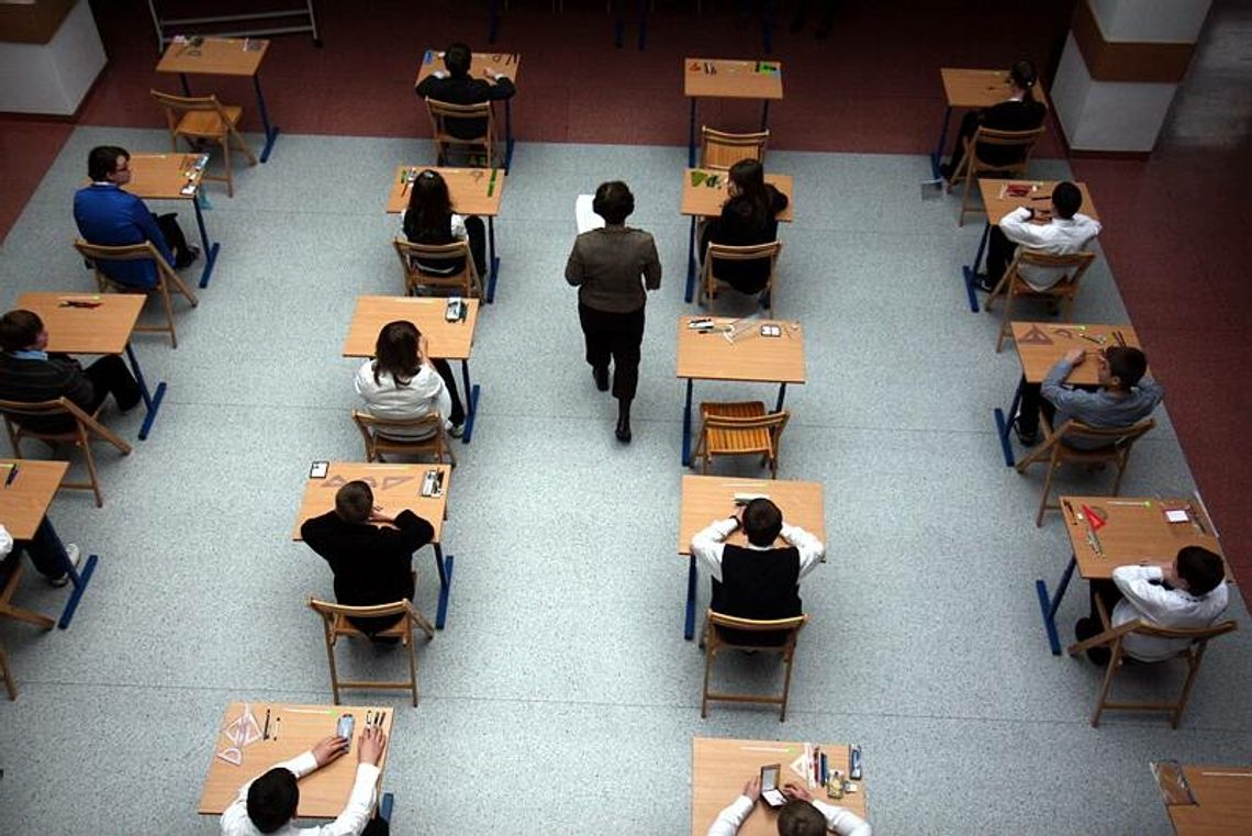 Testy gimnazjalne 2012: angielski (egzamin, odpowiedzi, arkusze)