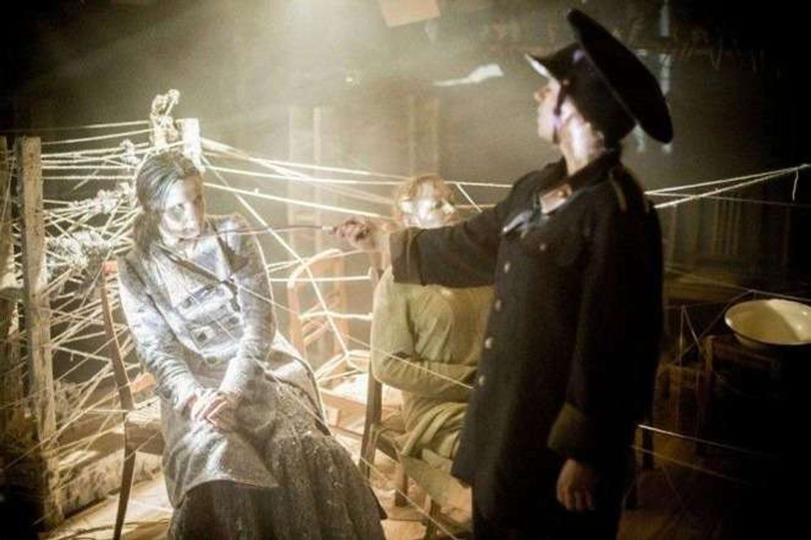 "The Hideout / Kryjówka Kryjówka" w CK