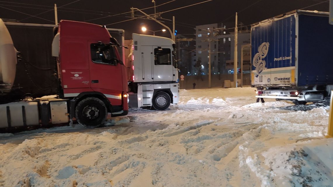 Tiry zablokowały jedną z ważniejszych ulic w Lublinie