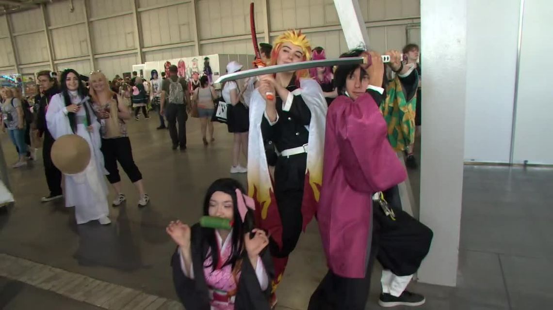 Tłumy fanów zjechały na Pyrkon. Popularny festiwal fantasy obchodzi 20-lecie Tłumy fanów zjechały na Pyrkon. Popularny festiwal fantasy obchodzi 20-lecie