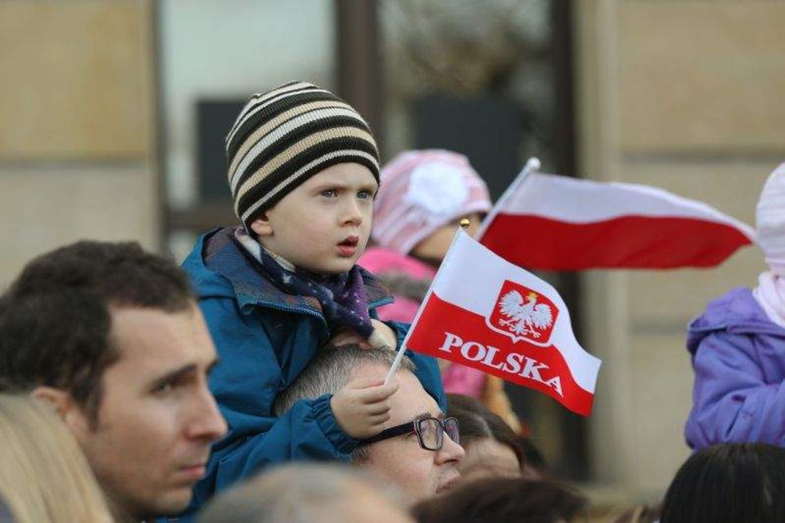 Tłumy na obchodach 11 listopada w Lublinie