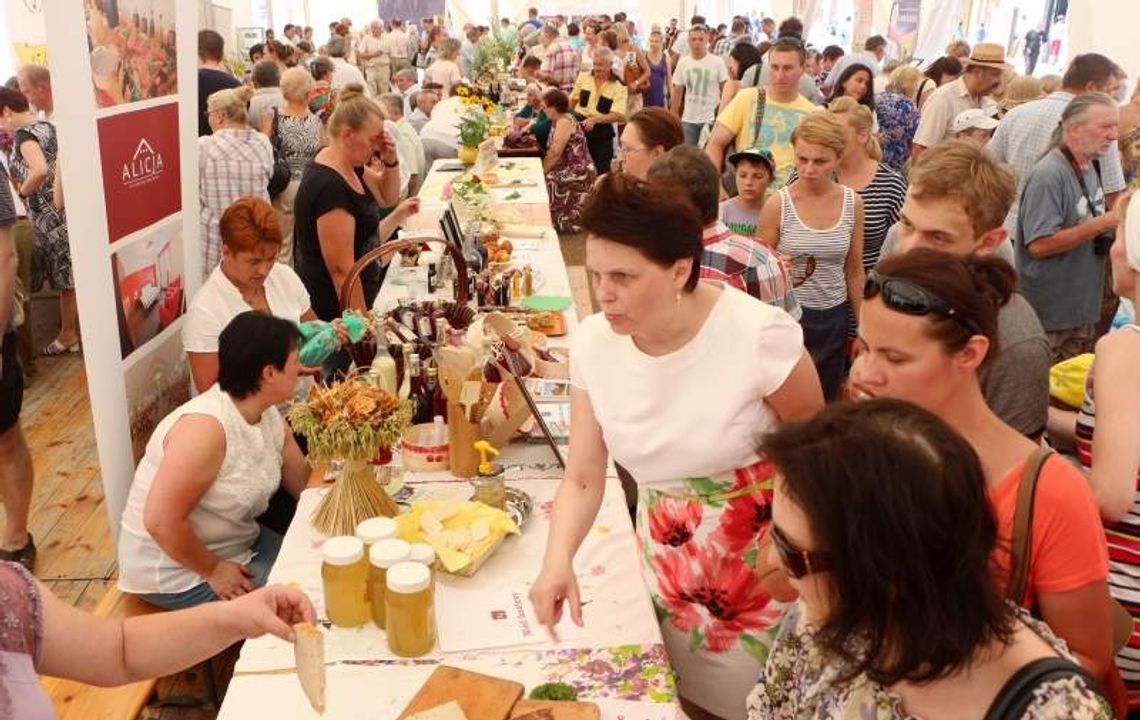 Tłumy w skansenie na "Smakach Regionu" (zdjęcia)