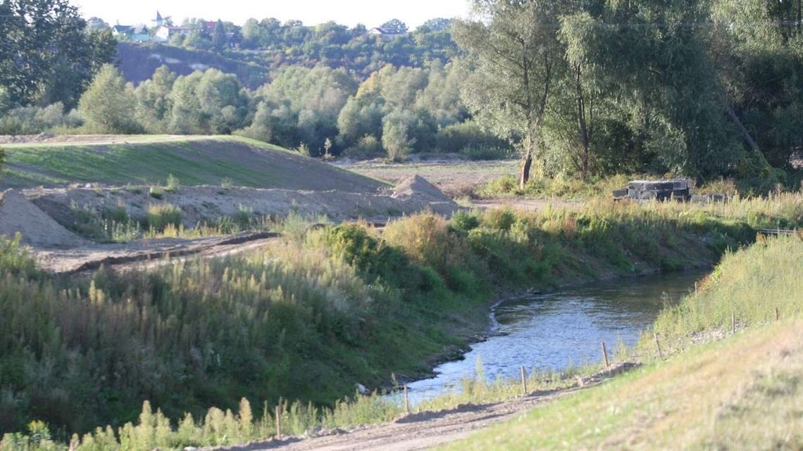 To jeden z największych rowerowych absurdów. Kiedy powstanie kładka?