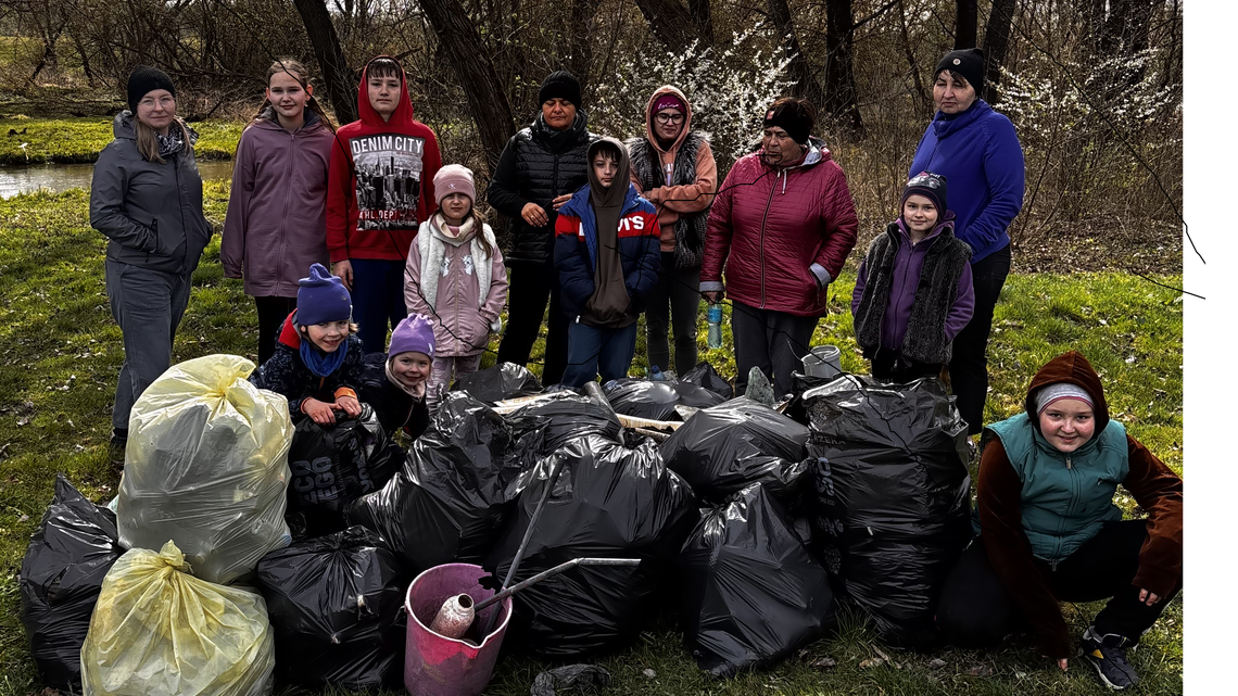 To jest ekologia! Mimo chłodu posprzątali brzegi Wyżnicy