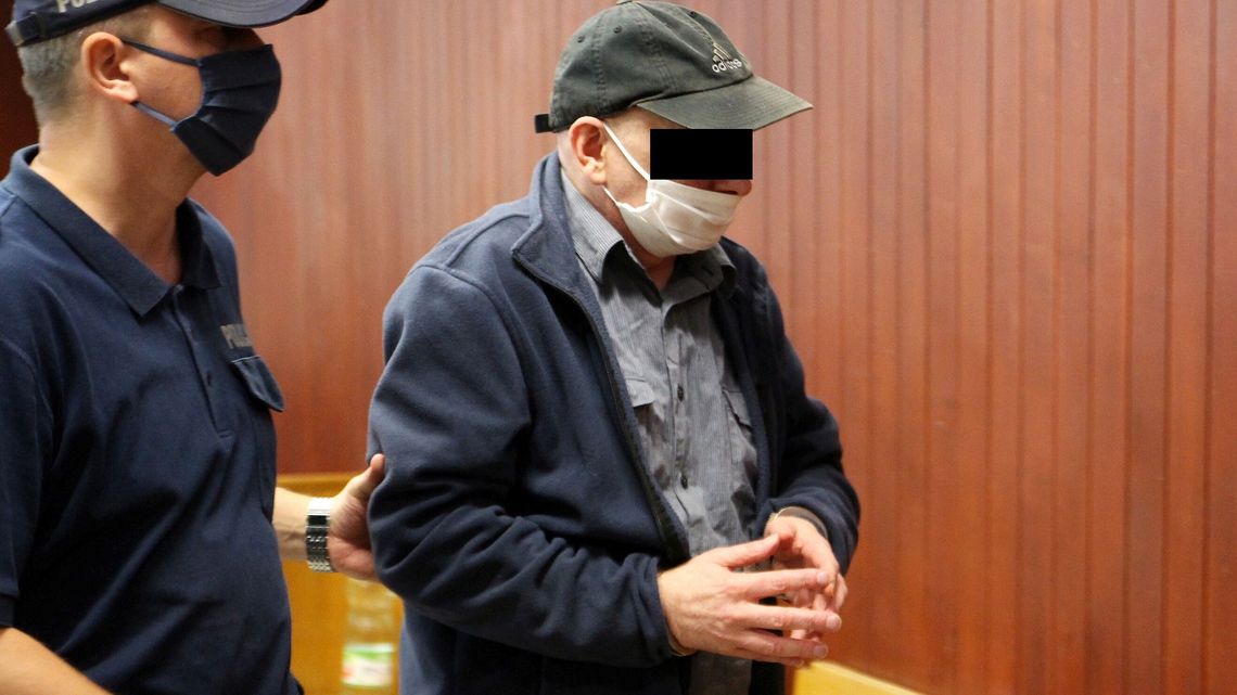 To już koniec. Skazany ksiądz idzie za kratki