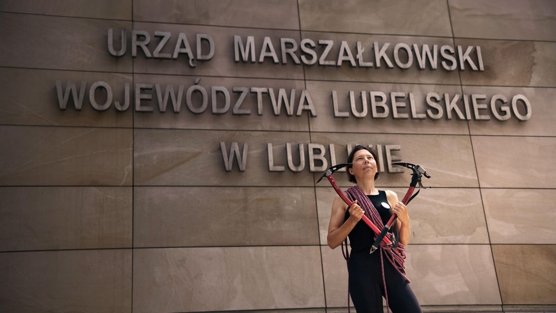 To nie był jej pierwszy raz. Himalaistka znów na szczycie Nanga Parbat, teraz z lubelską flagą