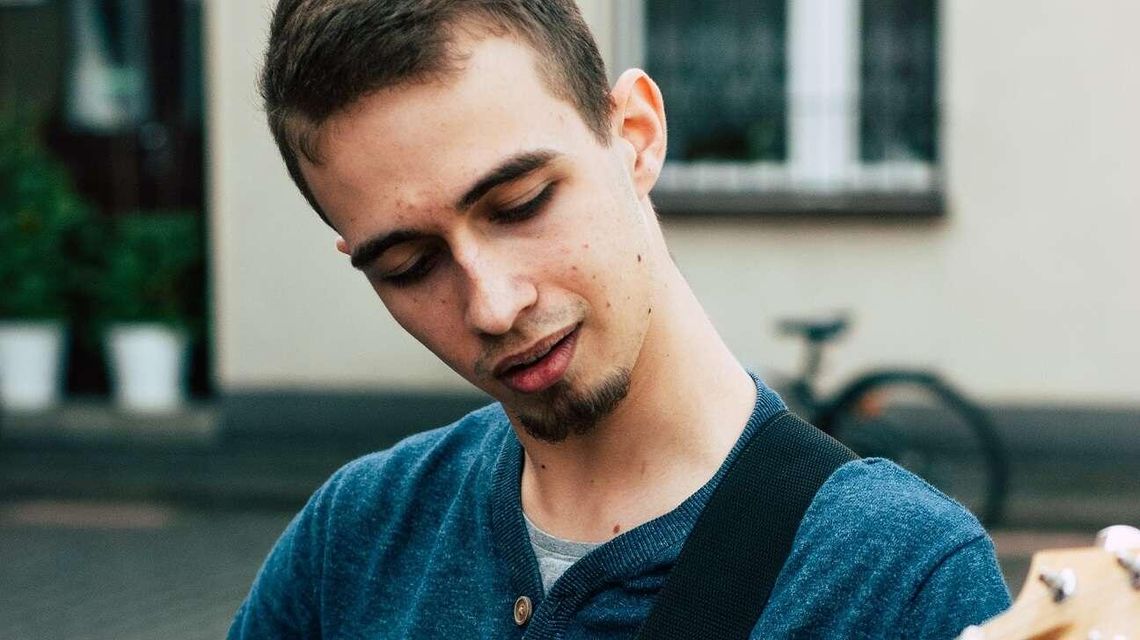 To prawdopodobnie jedyna taka gitara na świecie. Skonstruował ją mieszkaniec Łukowa