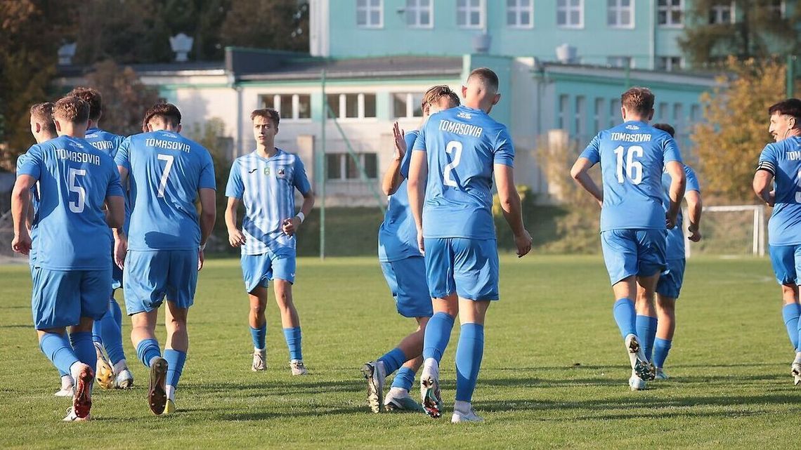 Tomasovia ograła Gryfa, głupi karny w Międzyrzecu, późne gole Motoru II Lublin i reszta wyników IV ligi Tomasovia ograła Gryfa, głupi karny w Międzyrzecu, późne gole Motoru II Lublin i reszta wyników IV ligi