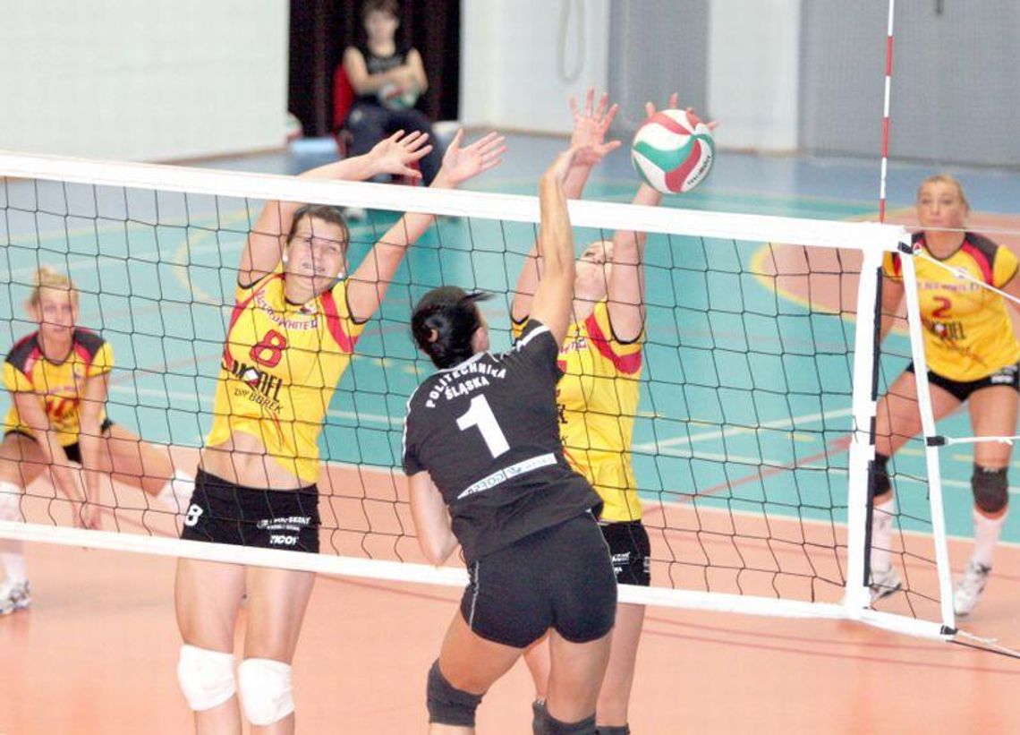 Tomasovia - Szóstka Biłgoraj, w sobotę o godz. 17 siatkarskie derby w II lidze kobiet