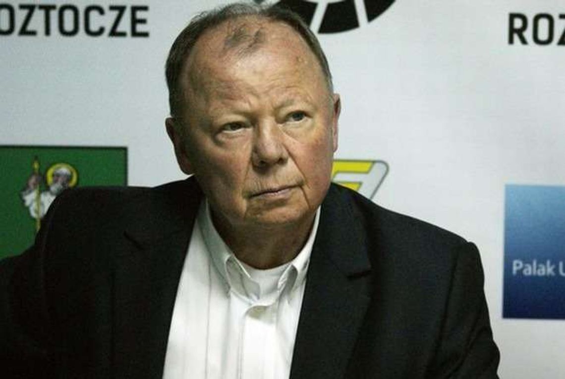 Tomasovia zmienia trenera, licencje dla Avii i Stali