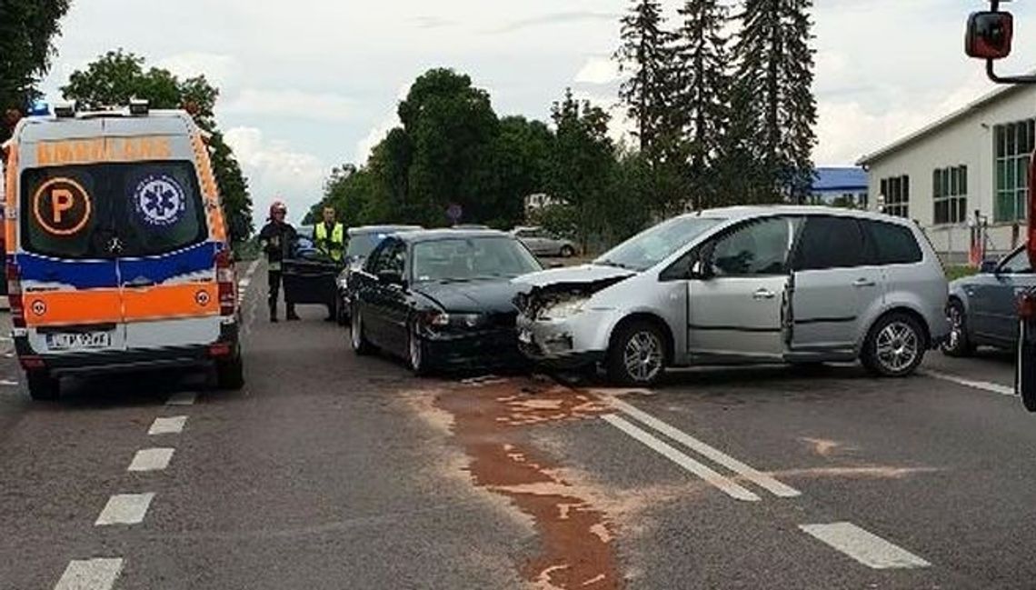 Tomaszów Lubelski: Kierowca forda wymusił pierwszeństwo przejazdu