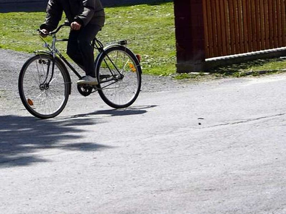 Tomaszów Lubelski: Pijany rowerzysta prawie wjechał w radiowóz