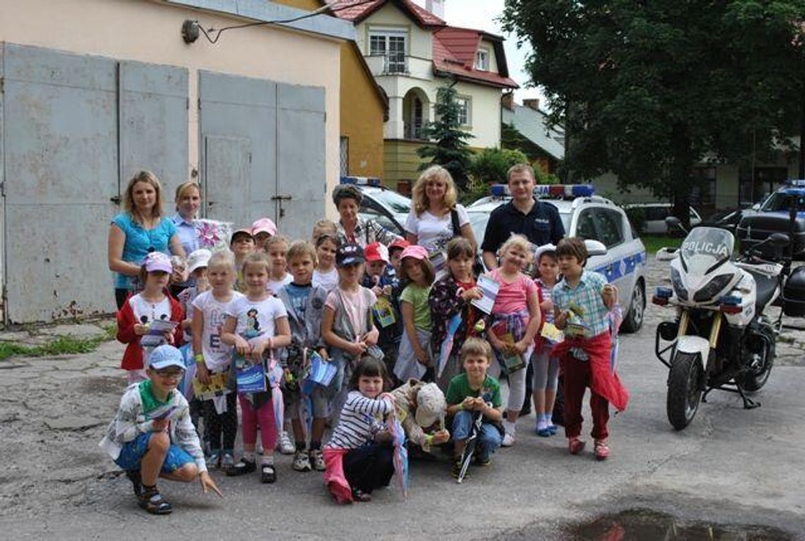 Tomaszów Lubelski: Przedszkolaki odwiedziły komendę policji