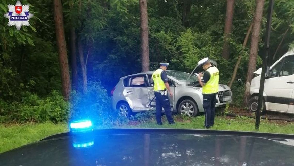 Tomaszów Lubelski. Sześć osób w szpitalu po wypadku busa
