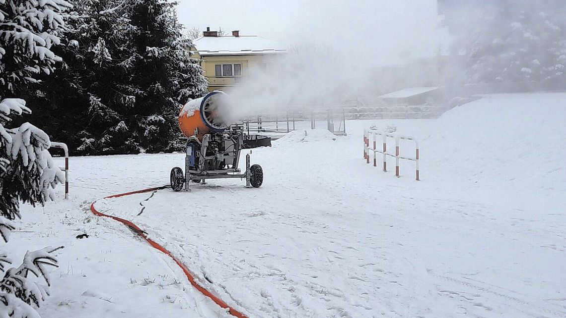 Tomaszów Lubelski szykuje trasy do narciarstwa biegowego. A Hrubieszów otworzył lodowisko