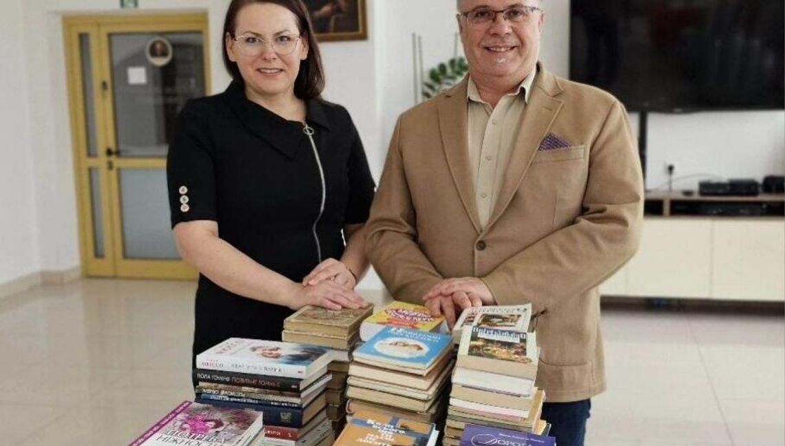 Tomaszów Lubelski. Uchodźcy mają co czytać. Ukraiński księgozbiór się powiększa