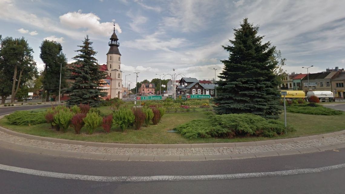 Tomaszów Lubelski: Wjechał w rondo i zaczął uciekać