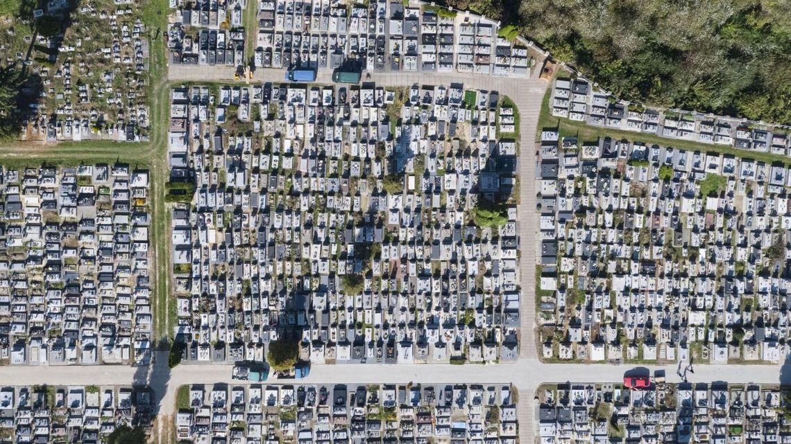 Tomaszów Lubelski zmienia opłaty na cmentarzu komunalnym. "Trzeba się uderzyć w piersi"