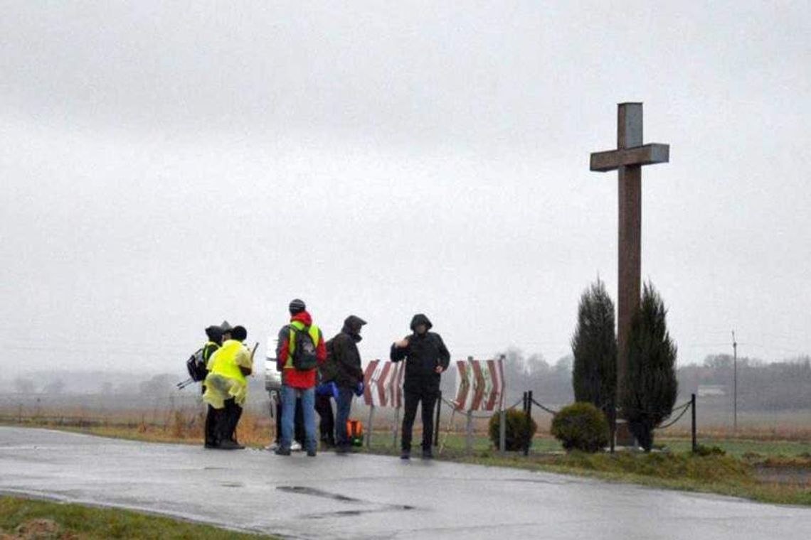 Tomaszowska Ekstremalna Droga Krzyżowa (zdjęcia)