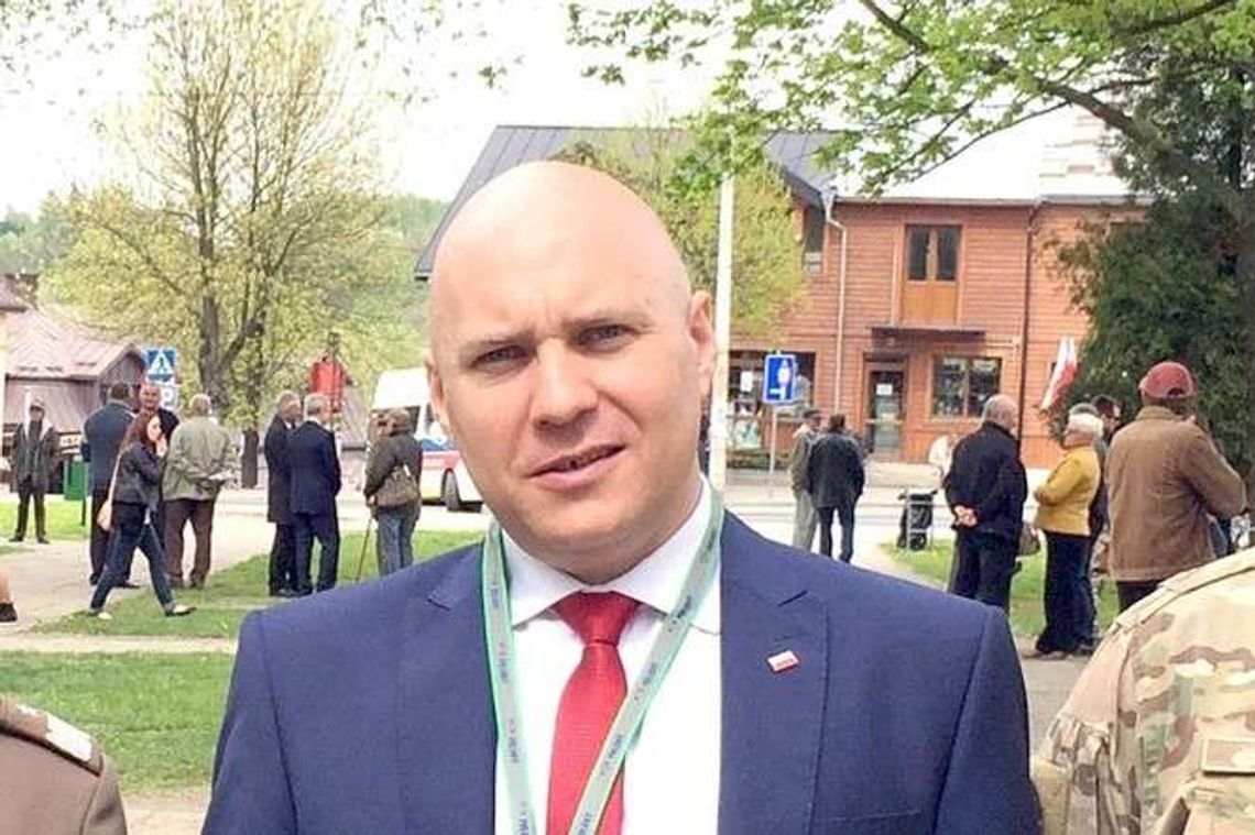 Topór nad głową wójta. Głosowanie już w niedzielę Topór nad głową wójta. Głosowanie już w niedzielę