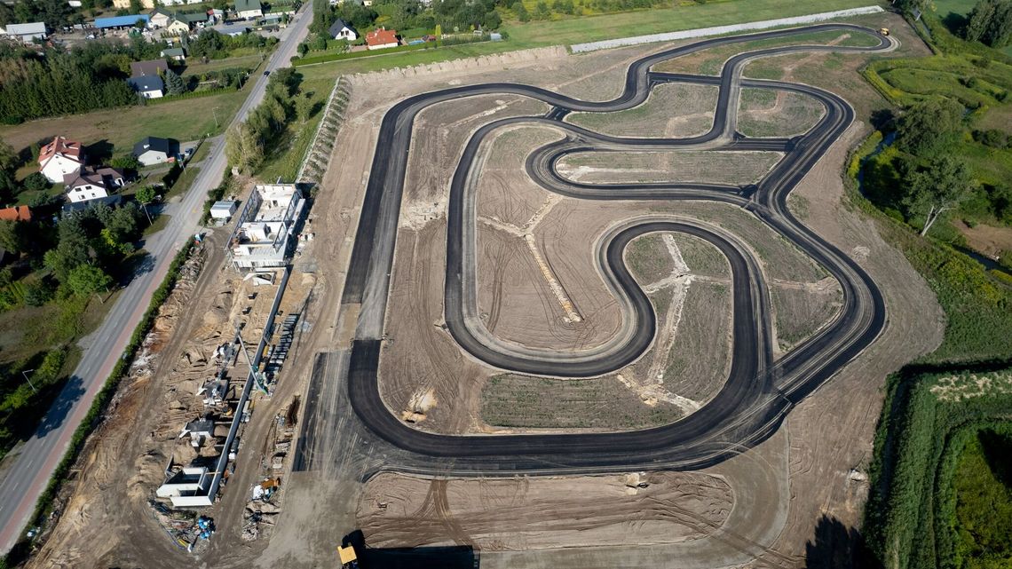Tor wyścigowy nabiera kształtów. Gotowy będzie za rok