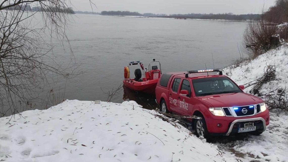 Tragedia. Strażacy wyłowili chłopca z Wisły. 14-latek nie żyje Tragedia. Strażacy wyłowili chłopca z Wisły. 14-latek nie żyje