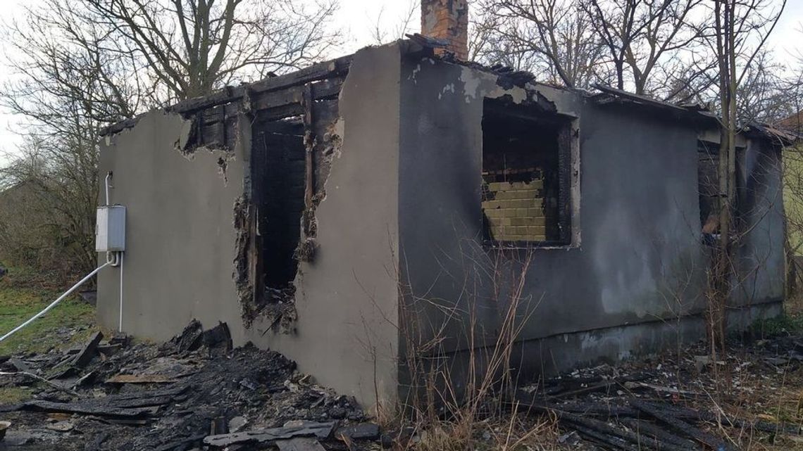 Tragiczny pożar pod Łukowem. Znaleziono ciało mężczyzny Tragiczny pożar pod Łukowem. Znaleziono ciało mężczyzny