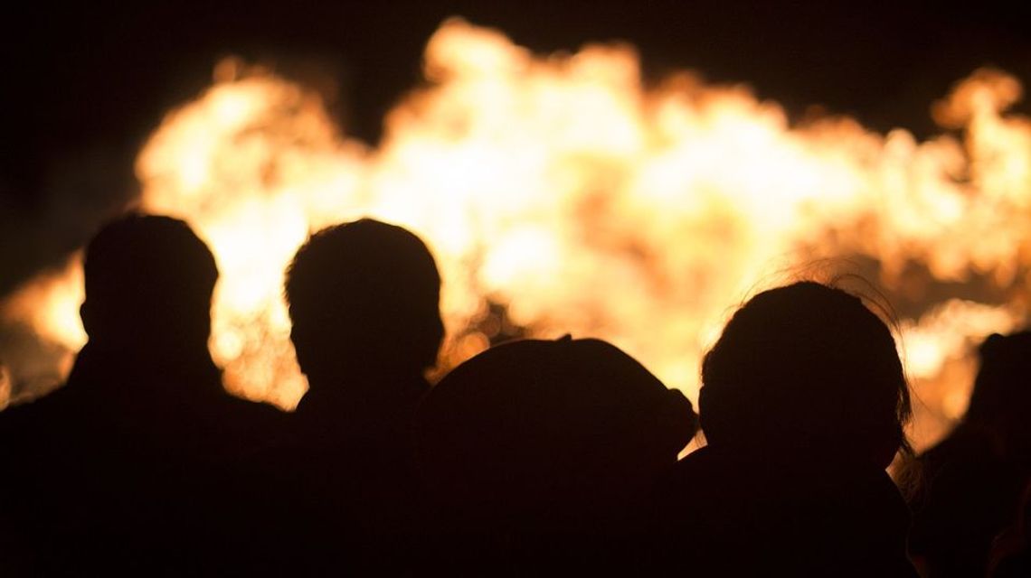 Tragiczny pożar w Nieliszu. Matka i syn spłonęli w mieszkaniu