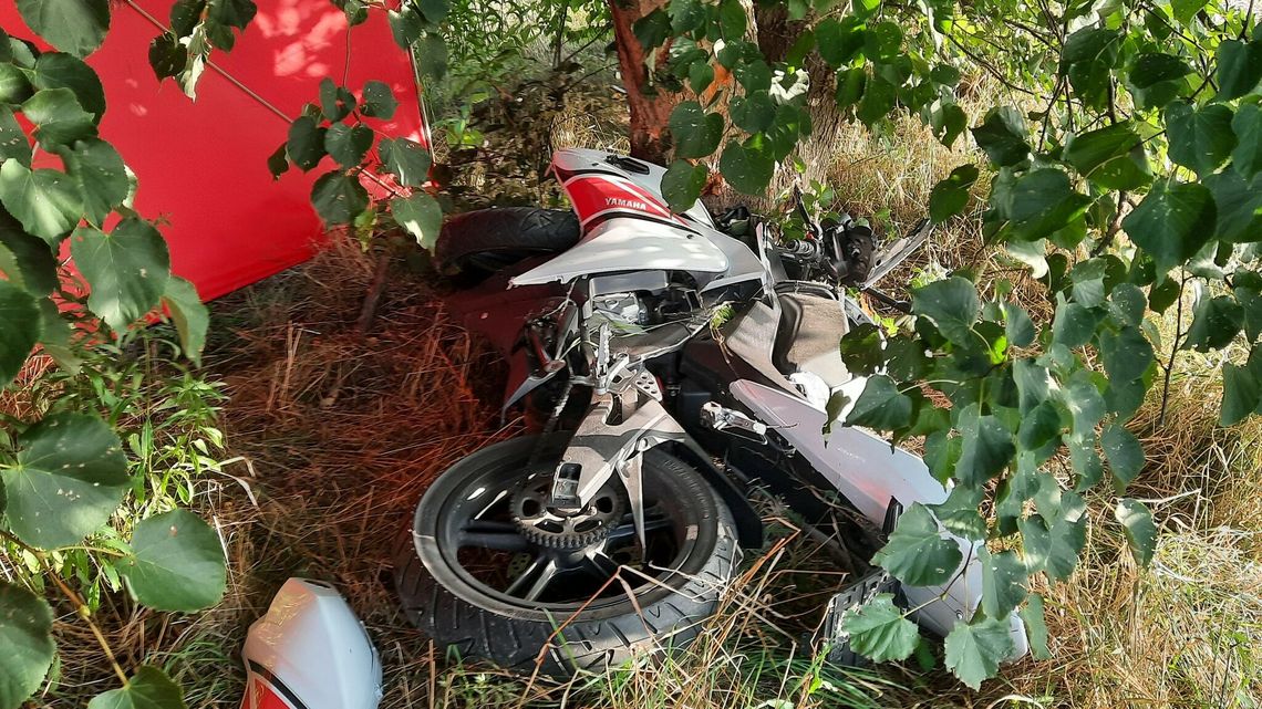 Tragiczny wypadek koło Radzynia Podlaskiego. Nie żyje 17-latka, która jechała motocyklem