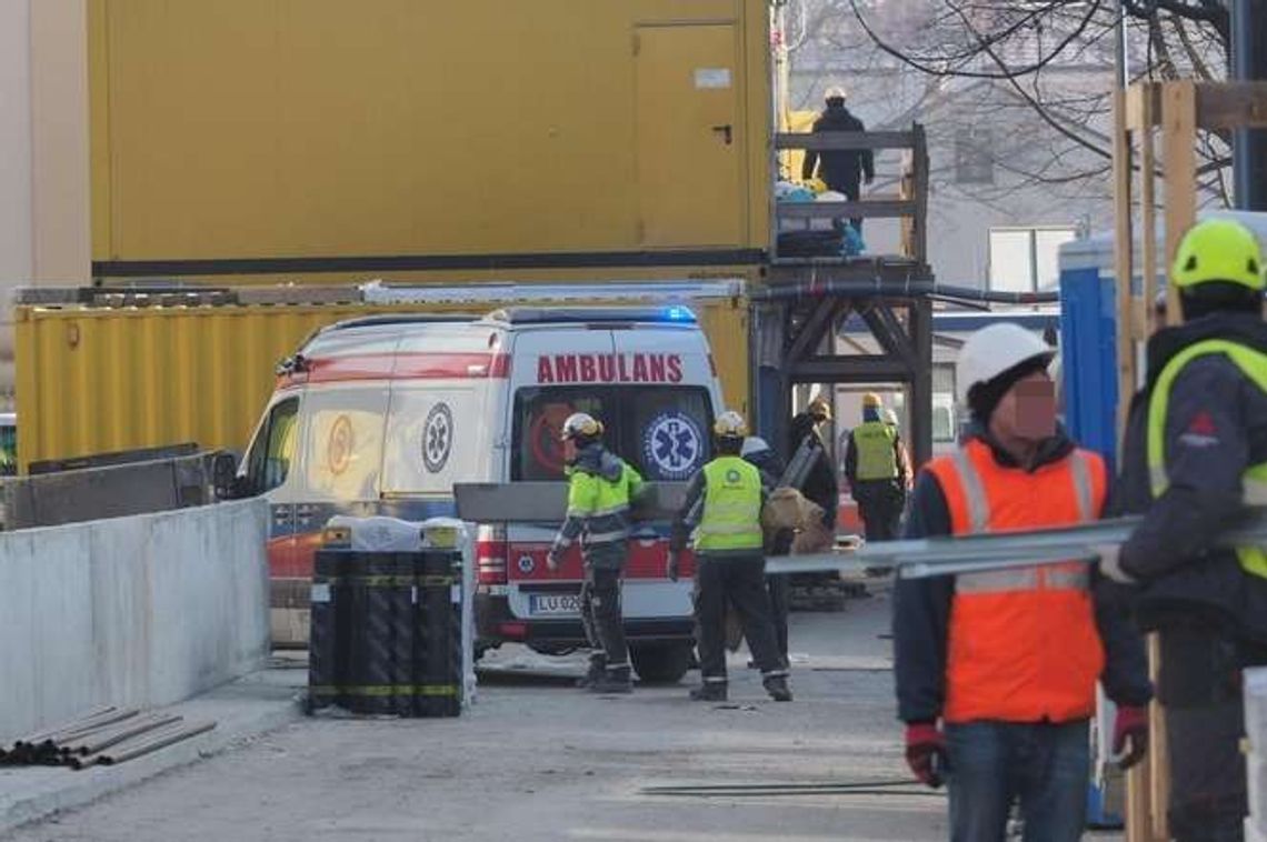 Tragiczny wypadek na budowie w centrum Lublina. Pracownik wpadł do szybu Tragiczny wypadek na budowie w centrum Lublina. Pracownik wpadł do szybu