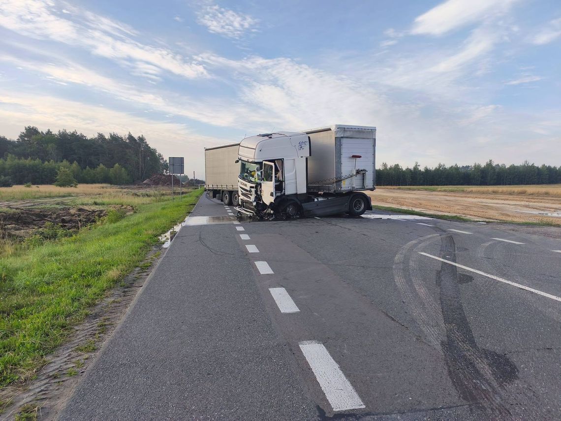 Tragiczny wypadek na drodze krajowej nr 19. Kierowcom zalecane są objazdy Tragiczny wypadek na drodze krajowej nr 19. Kierowcom zalecane są objazdy