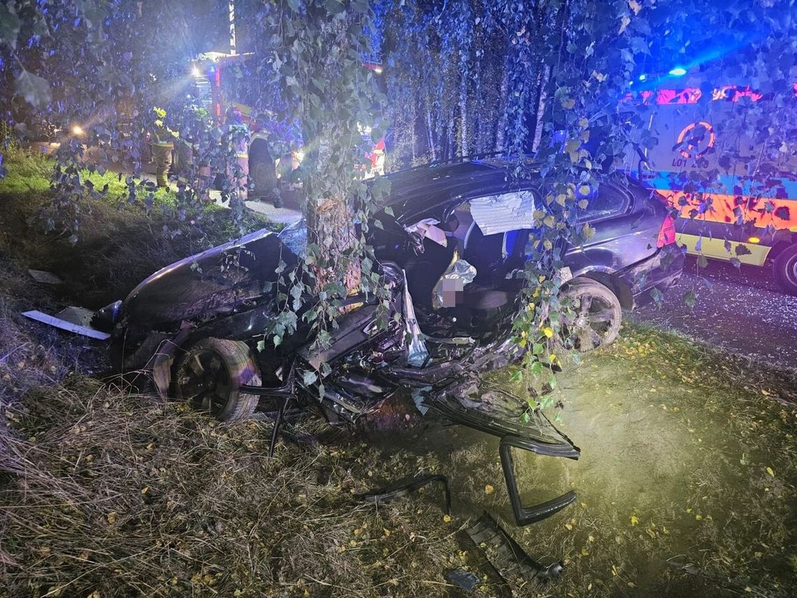 Tragiczny wypadek pod Lubartowem. Nie żyje 18-letni kierowca BMW