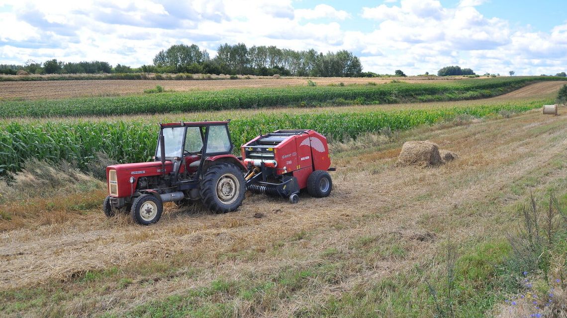 Tragiczny wypadek podczas prac polowych w gminie Szastarka. Nie żyje rolnik 