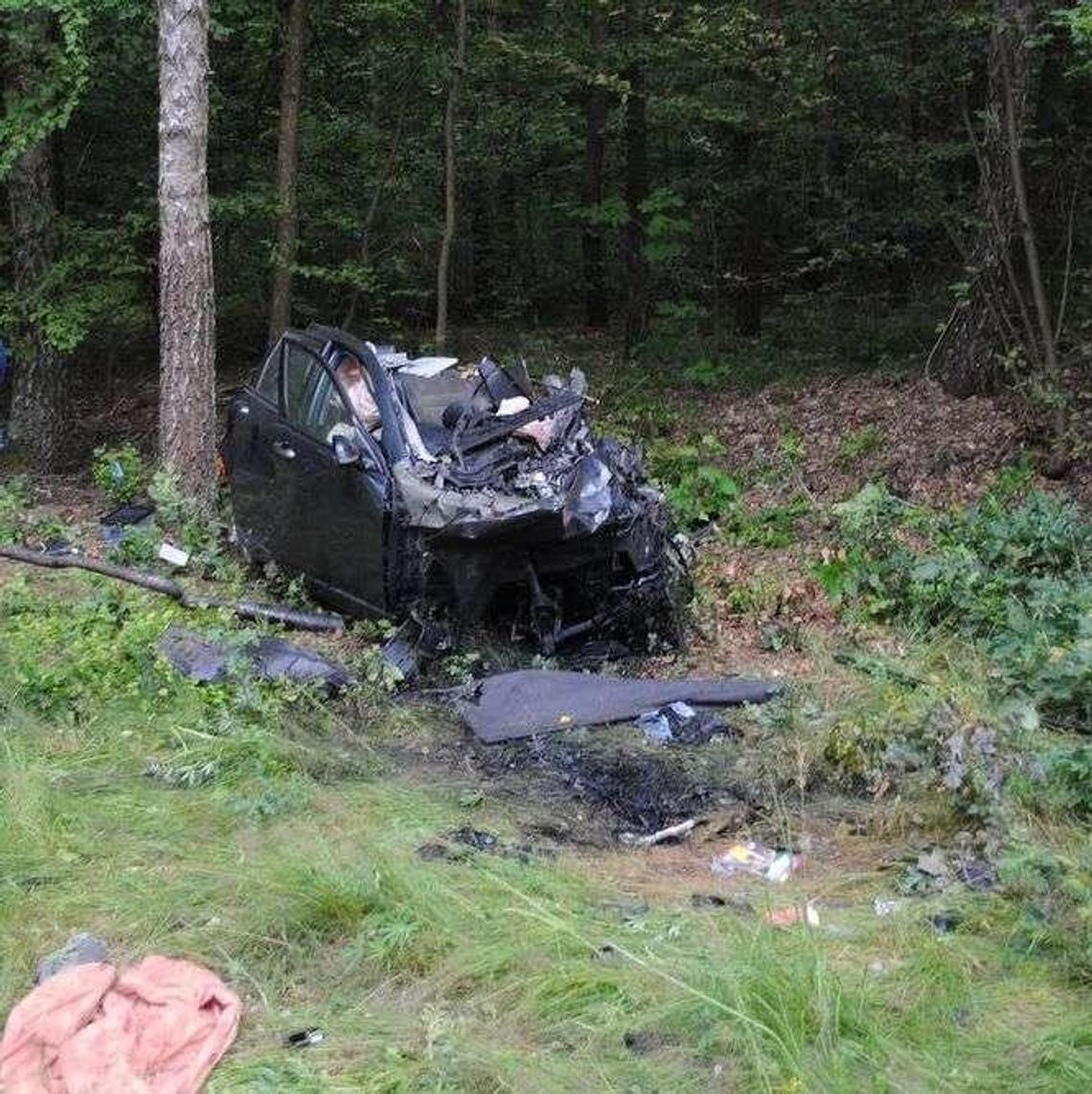 Tragiczny wypadek w Malinówce. Zginęły 2 osoby (zdjęcia) Tragiczny wypadek w Malinówce. Zginęły 2 osoby (zdjęcia)