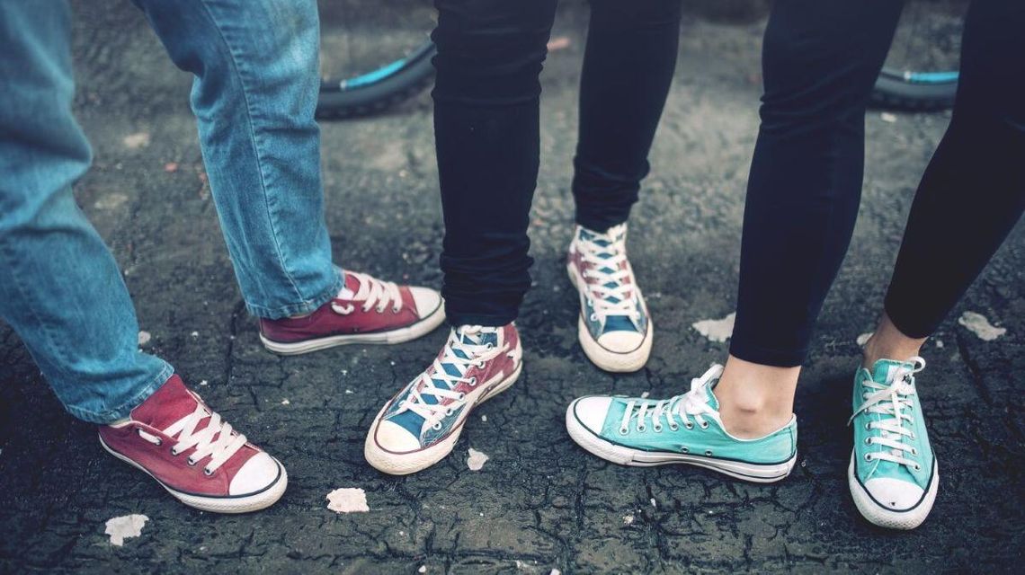 Trampki czyli modowy evergreen. Dlaczego warto nosić trampki? Trampki czyli modowy evergreen. Dlaczego warto nosić trampki?