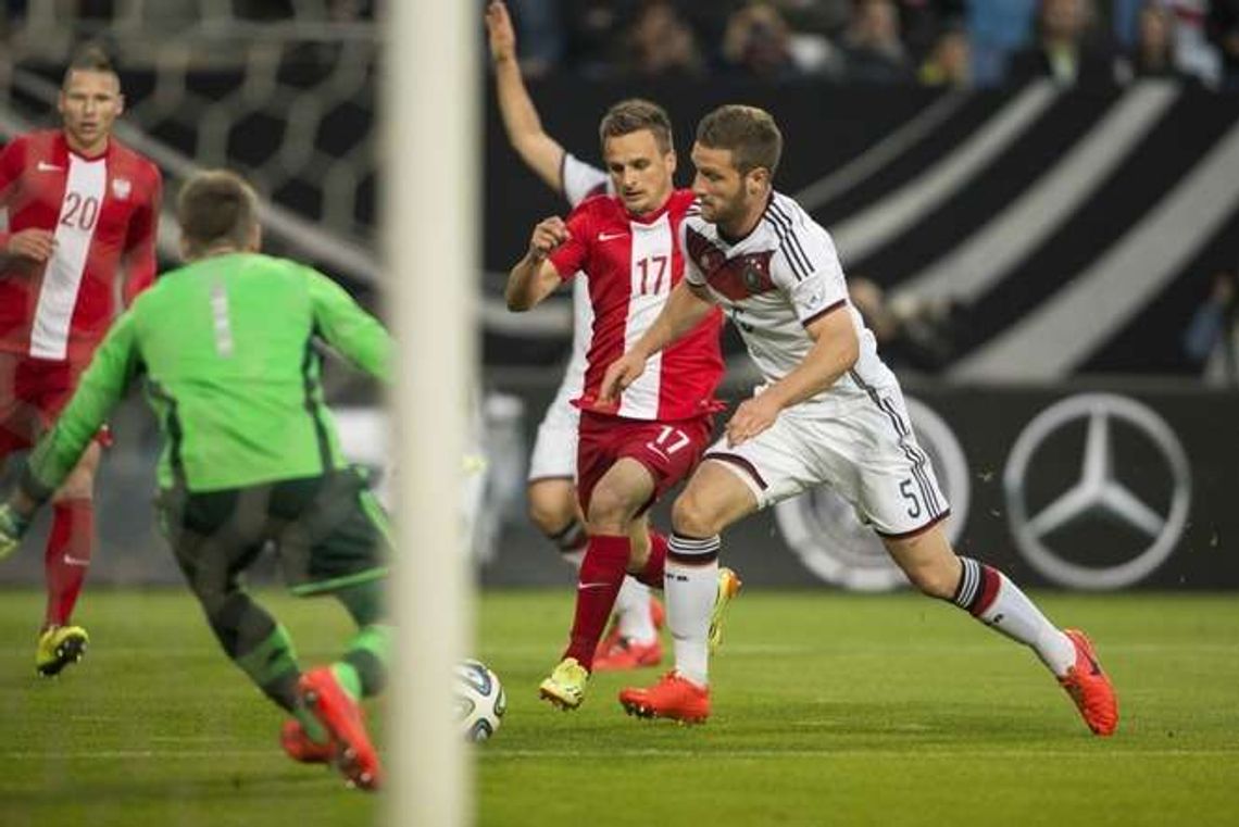 Transferowe zamieszanie przed meczem z Niemcami