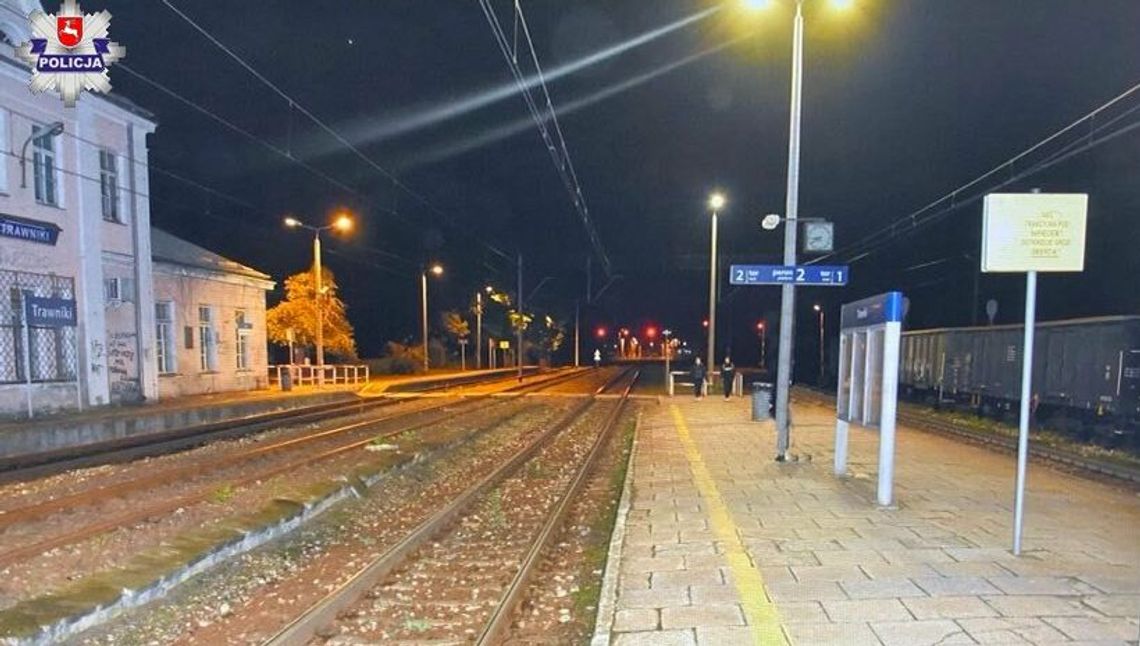 Trawniki: Pijany 14-latek wspiął się na wagon. Poraził go prąd Trawniki: Pijany 14-latek wspiął się na wagon. Poraził go prąd
