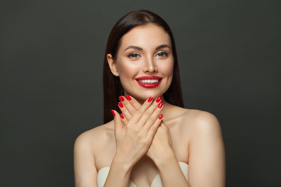 Trendy w manicure hybrydowym w 2026 roku - poznaj je wszystkie! Trendy w manicure hybrydowym w 2026 roku - poznaj je wszystkie!