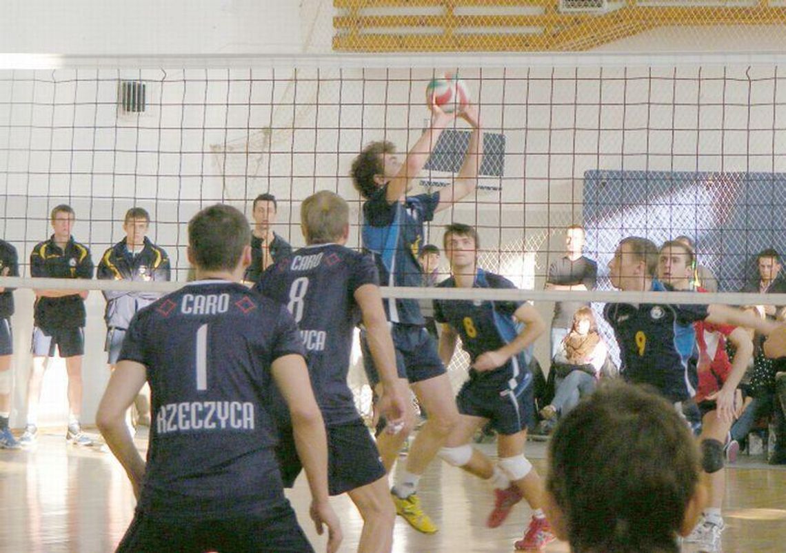 Trójka Międzyrzec Podlaski przegrała dwa razy z Caro Rzeczyca. Koniec marzeń Szóstki Biłgoraj