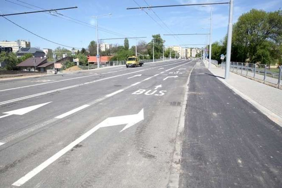 Trolejbusy nie będą na razie korzystać z buspasów. Innym kierowcom urzędnicy też nie pozwolą Trolejbusy nie będą na razie korzystać z buspasów. Innym kierowcom urzędnicy też nie pozwolą