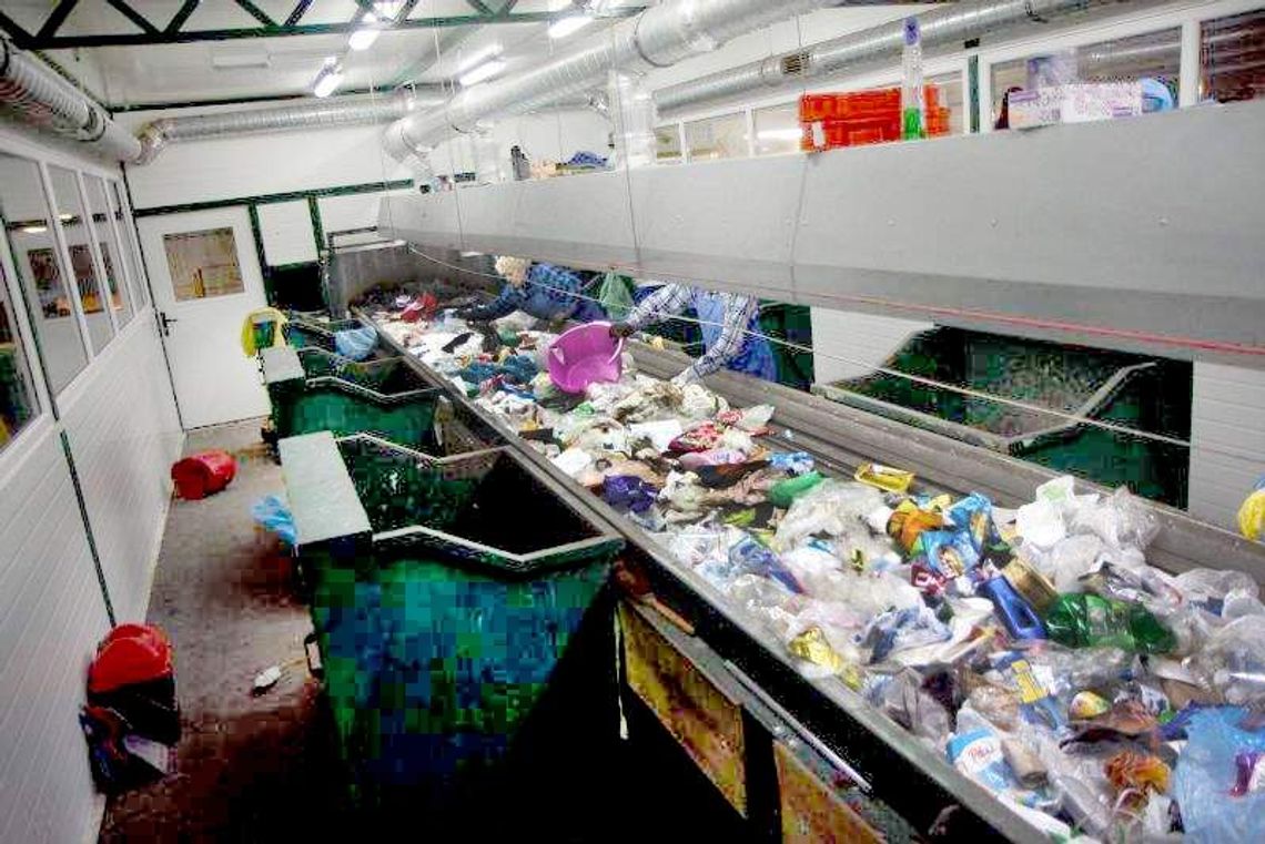 Trudne rozmowy o nowej sortowni śmieci