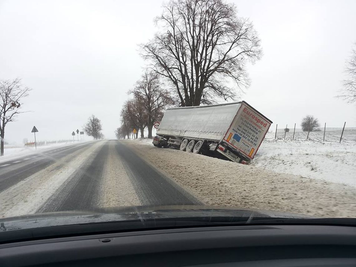 Trudne warunki na drogach: Jak się jeździ po Lublinie (wideo)
