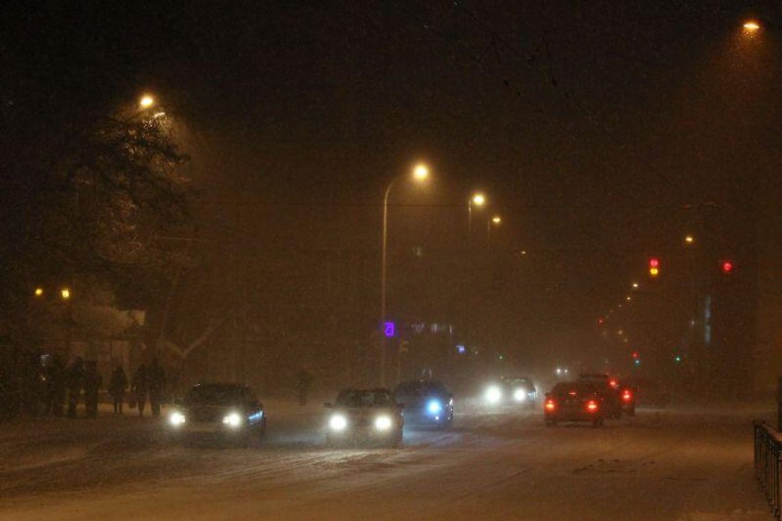 Trudne warunki na drogach. W weekend też będzie śnieżnie
