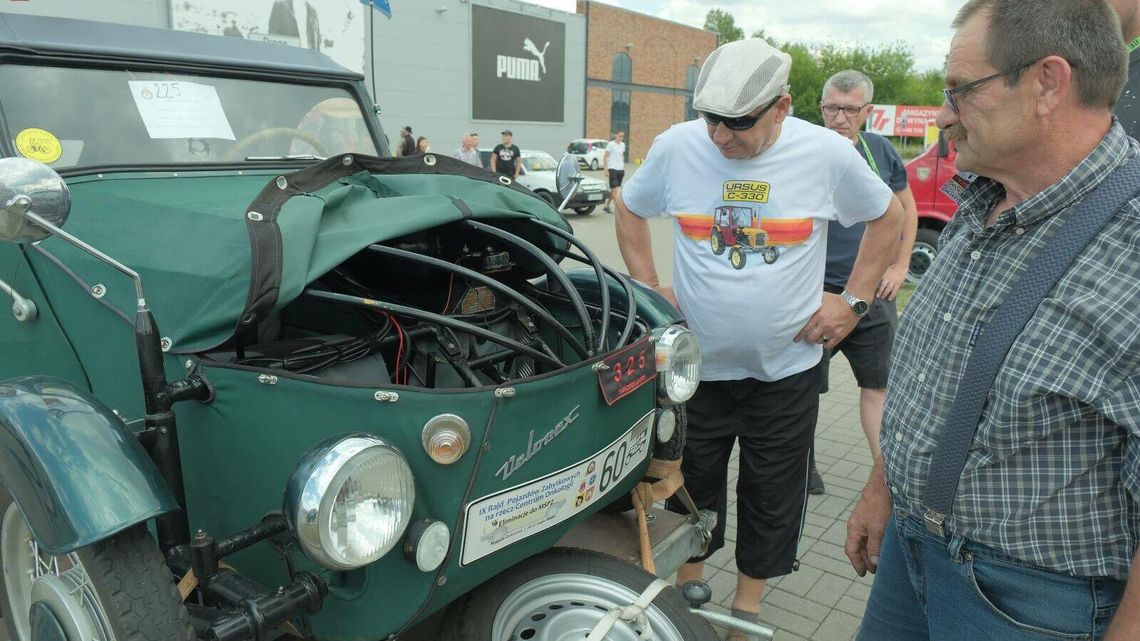 Trwa III Zlot Pojazdów PRL