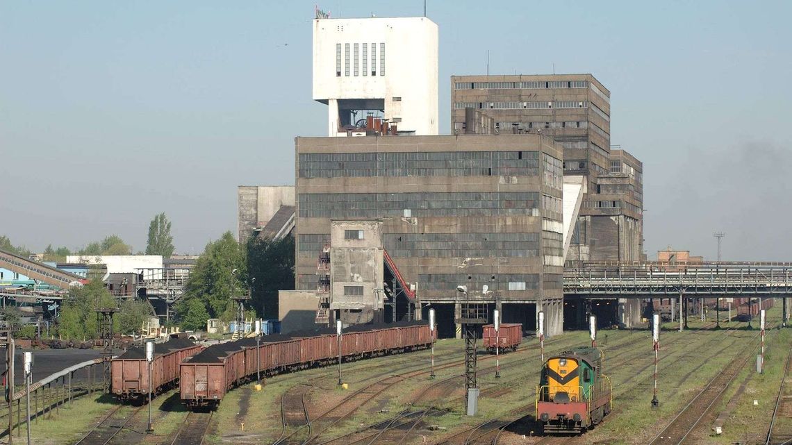 Trwa podziemna akcja ratownicza w kopalni Zofiówka Trwa podziemna akcja ratownicza w kopalni Zofiówka