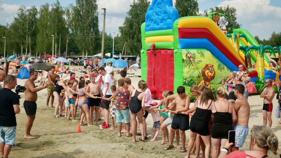 Trwa rodzinny festyn w Firleju. Zapraszamy do wspólnej zabawy Trwa rodzinny festyn w Firleju. Zapraszamy do wspólnej zabawy