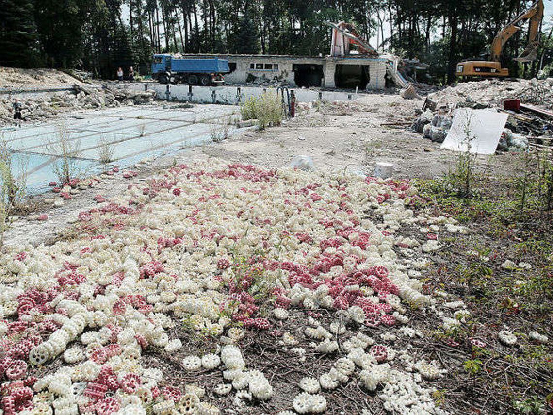 Trwa rozbiórka byłych obiektów Avii w Świdniku. Powstanie kompleks sportowy